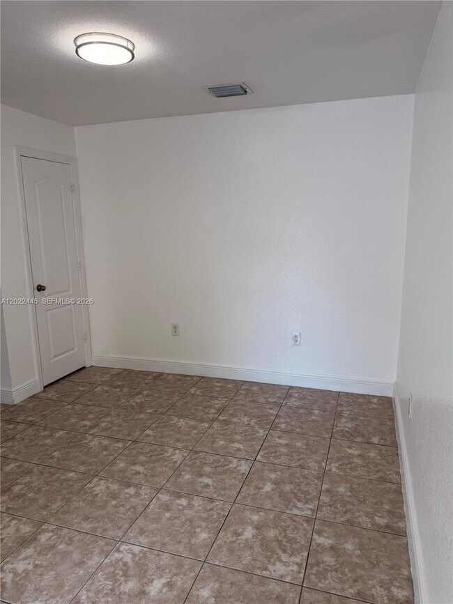 Building Photo - 3172 SW 128th Terrace