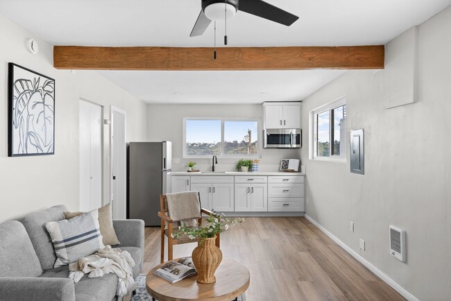 Building Photo - Beautiful Studio Style Condo in Morena w/ ...