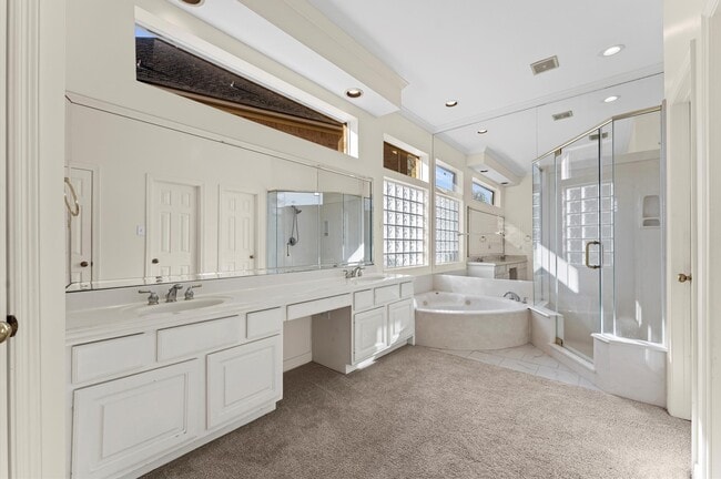 Building Photo - 1914 Rosebay Ct