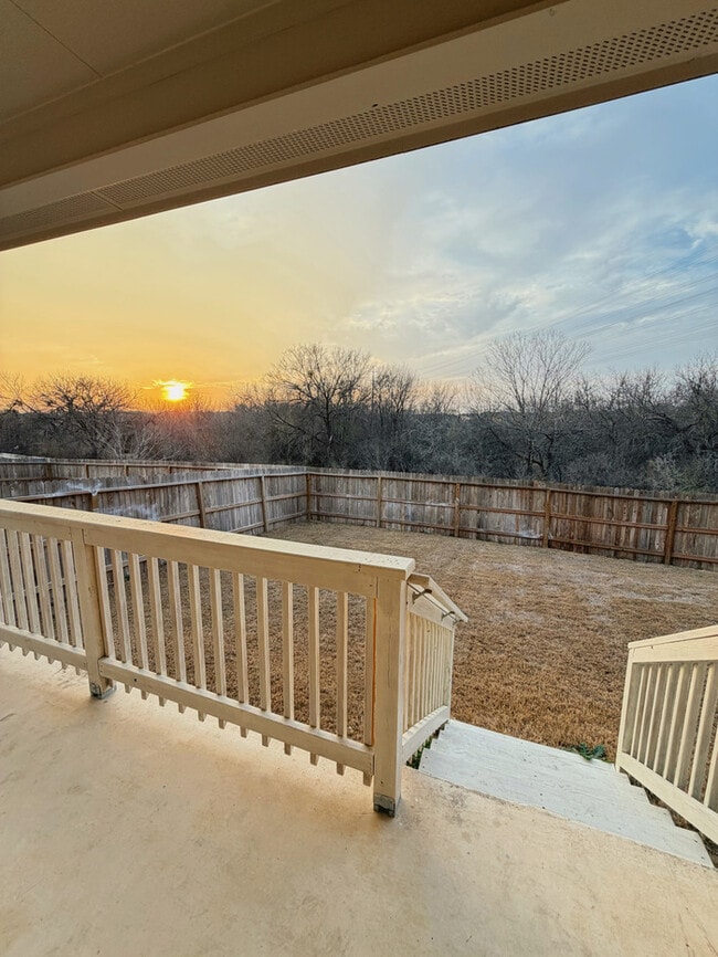 Building Photo - 3011 Lindenwood Run