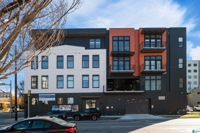 Building Photo - 1329 4th Ave S