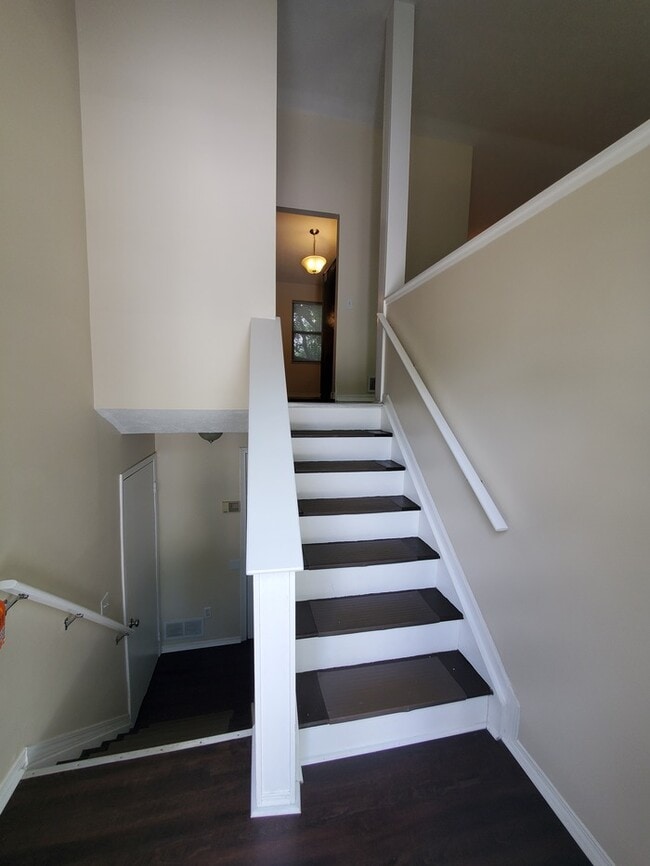 Building Photo - 3157 Millbury Ave