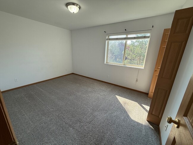 Building Photo - 3409 Fallon St
