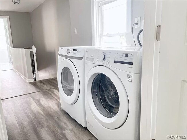 Building Photo - Beautiful Newly Renovated Home Available D...