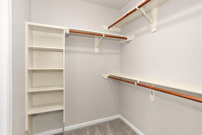 Building Photo - 32102 Decker Oaks Dr