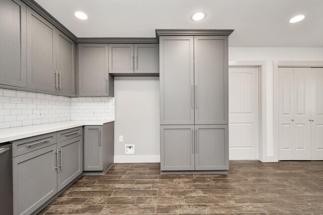 Building Photo - 4274 Bethel Blvd