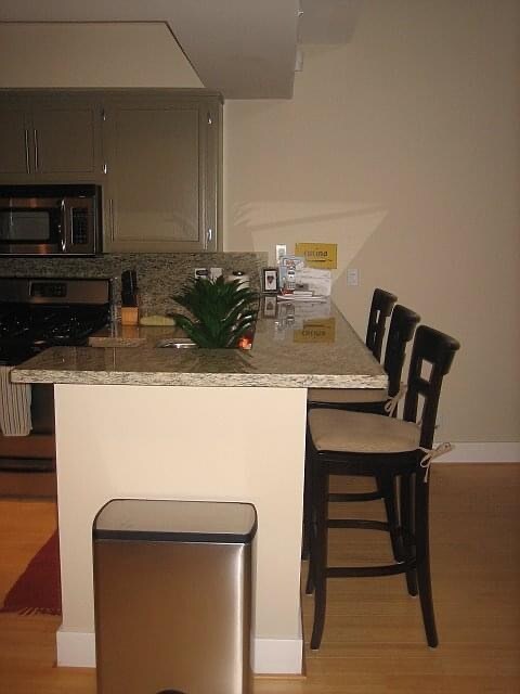 Kitchen - 1825 Selby Ave