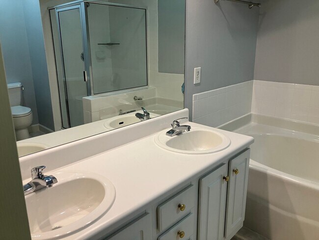 Building Photo - 3 BR / 2 BA at the Preserve
