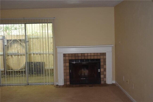 Building Photo - 6701 Dickens Ferry Rd