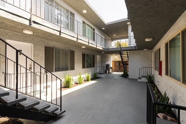 Building Photo - 11937 Avon Way