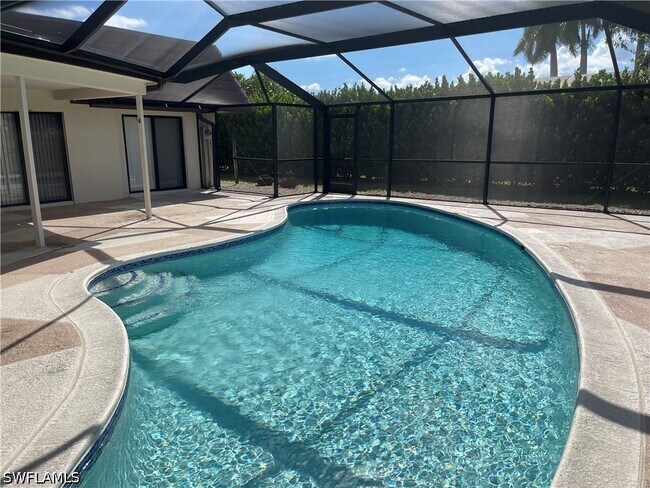 Building Photo - 255 Pine Valley Cir