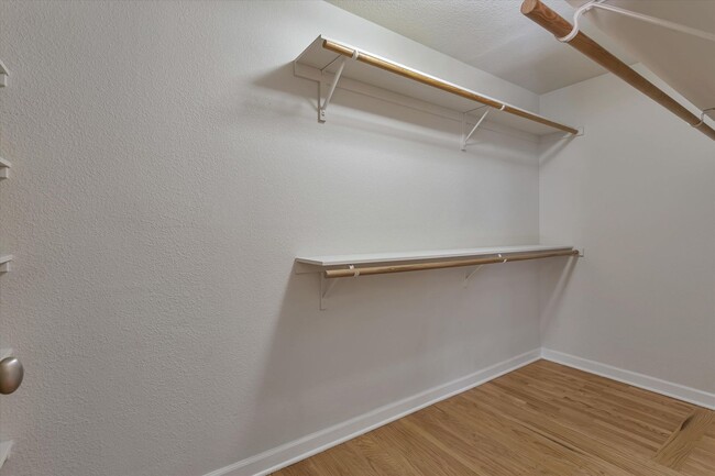 Building Photo - Tons of Space l Great Schools l Prime Sili...