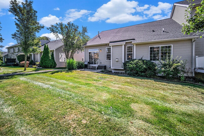 Building Photo - 150 Burwyck Park Dr