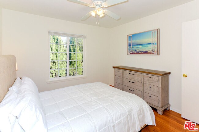 Building Photo - 3559 Sawtelle Blvd