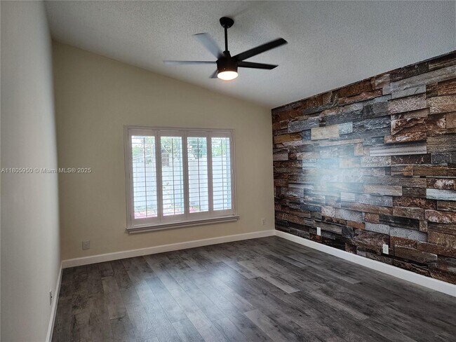 Building Photo - 9871 Red Heart Ln