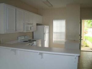 Building Photo - 2707 Bay Club Dr