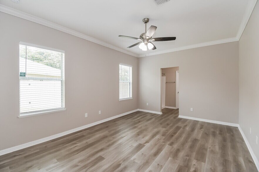 Building Photo - 9325 Aplomado Circle