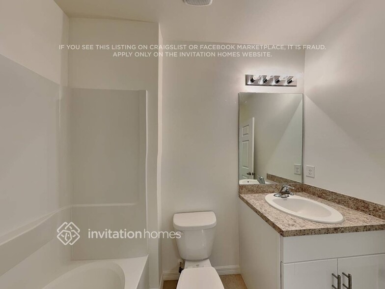 Building Photo - 7521 W Lenox Cir