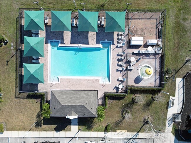 Building Photo - 10216 Oak Crest Rd