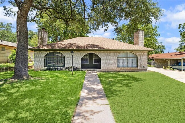 Primary Photo - 8514 Dryfield Dr
