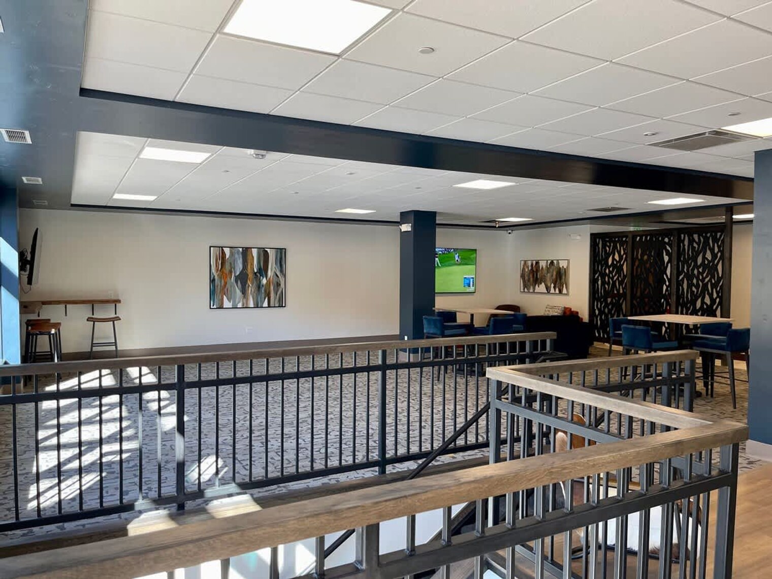 Building Photo - 535 South Park Avenue