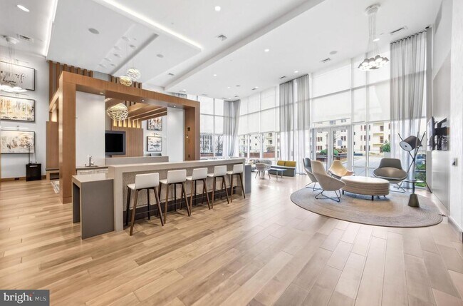 Building Photo - 145 Riverhaven Dr