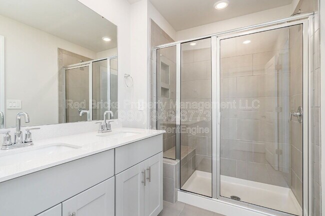 Building Photo - 3483 Backwater St