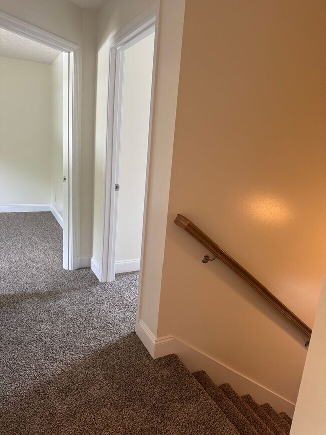 Building Photo - Move in Special! Beautiful Home Built in 2021! Open Floor Plan with 4bed/2.5 Bath and Fenced yard!