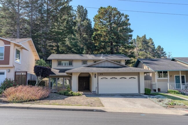 Primary Photo - 985 Big Bend Dr