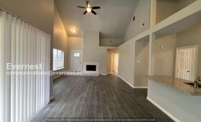 Building Photo - 18611 Headland Dr