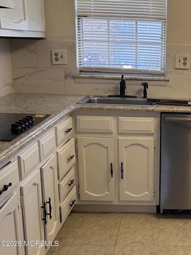 Building Photo - 23A Sterling St