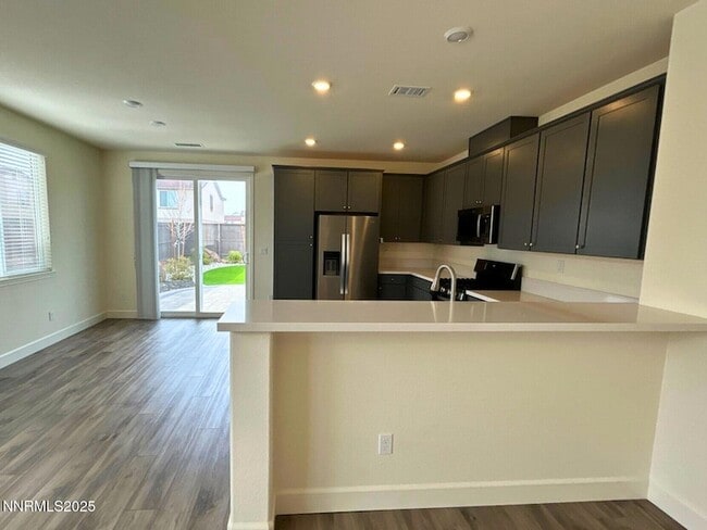 Building Photo - 7145 Owl Vw Dr