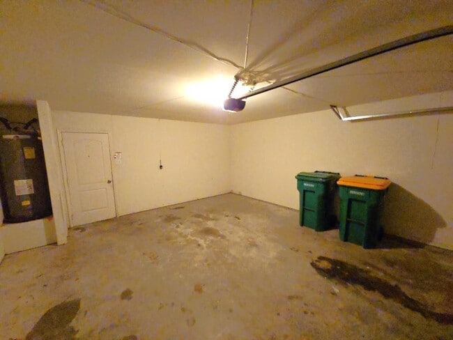 Building Photo - 1615 Pink Stone Dr