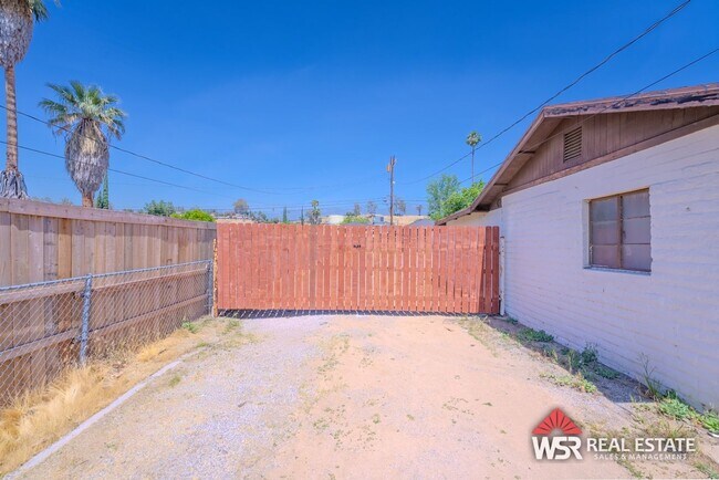 Building Photo - 25168 E 17th St