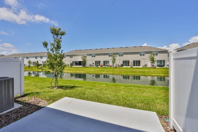 Building Photo - 7045 Grand Elm Dr