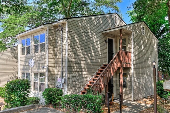 Building Photo - 1404 Johns Rd