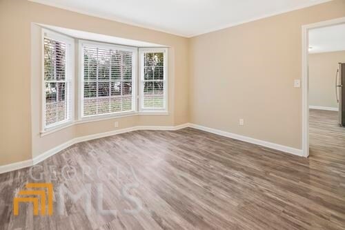 Building Photo - 3840 Arbor Ln SE