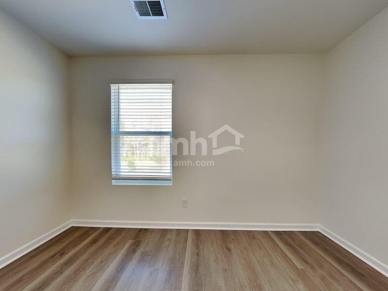 Building Photo - 152 Tobago Cir