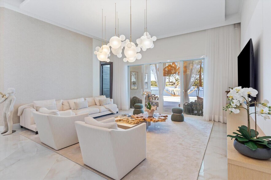 Building Photo - 10424 NW 59th Pl