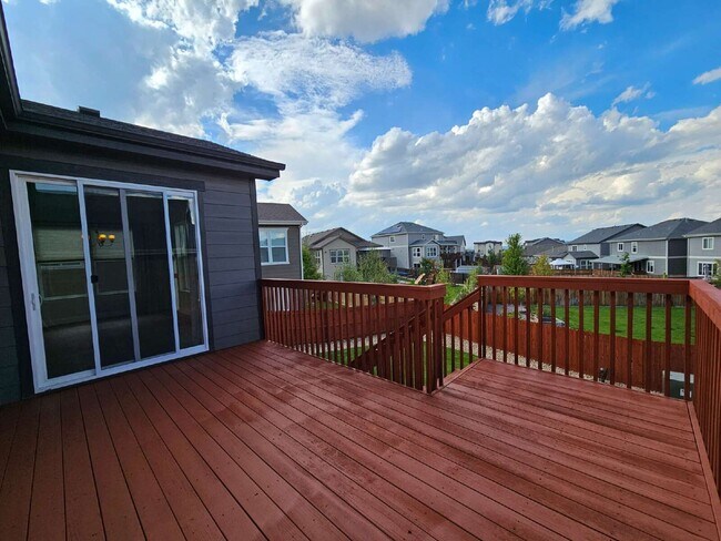 Building Photo - 1385 Castle Creek Cir