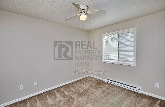 Building Photo - 2017 Vista View Dr