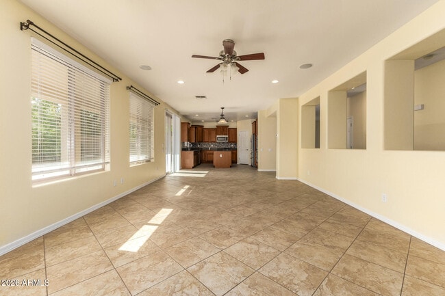 Building Photo - 5303 W Pinnacle Vista Dr