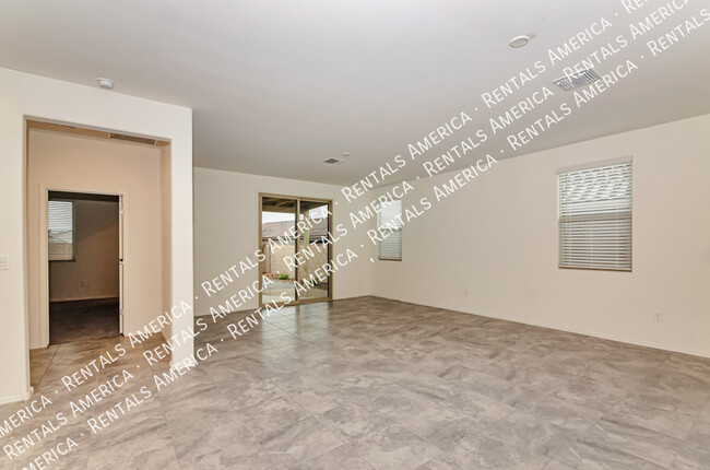 Building Photo - 8821 E Stone Meadow Cir