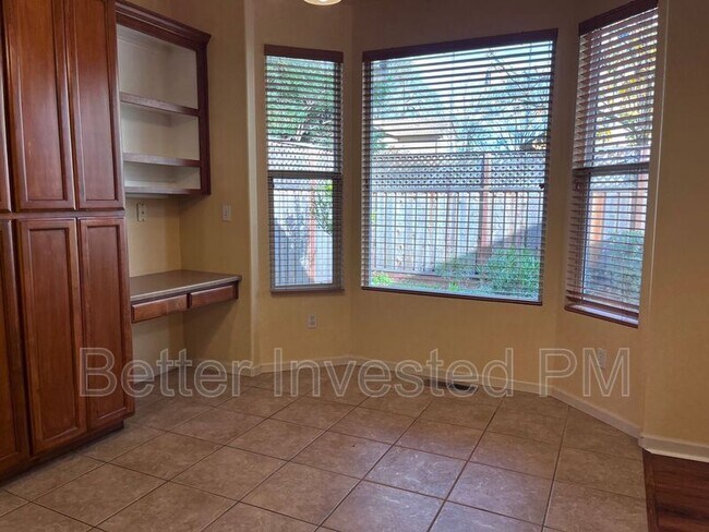 Building Photo - 2423 Guerneville Rd