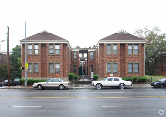 Building Photo - Bedford Pine Apartments