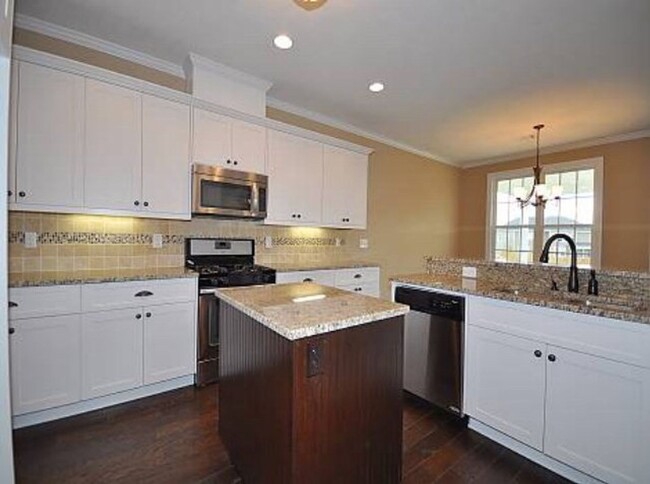 Building Photo - 5435 Everlook Cir