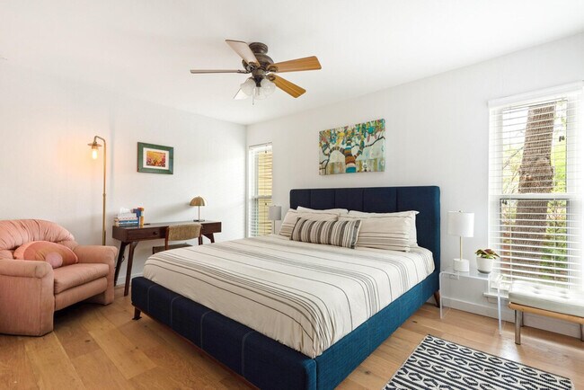 Building Photo - 2906 Westhill Dr