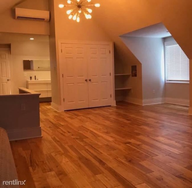 Building Photo - 3 br, 2.5 bath House - 303 Belonda St