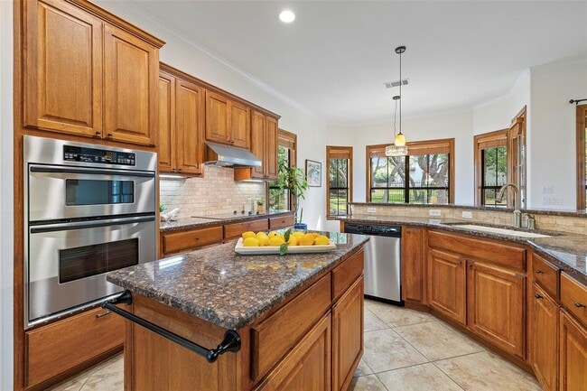 Building Photo - 41 Tiburon Dr