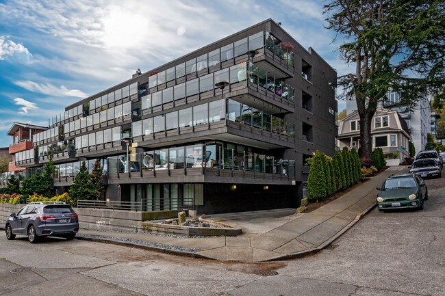 Building Photo - Waverly Condominiums ~ South Lake Union